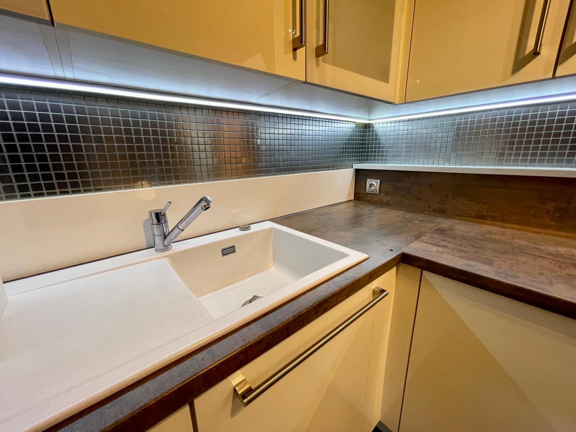Wunderschoenes 2 Zimmer Apartment Zentrum Goldstadt Pforzheim Esterno foto