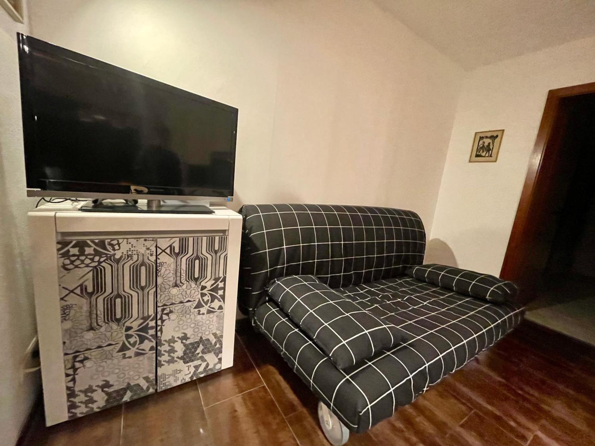 Wunderschoenes 2 Zimmer Apartment Zentrum Goldstadt Pforzheim Esterno foto